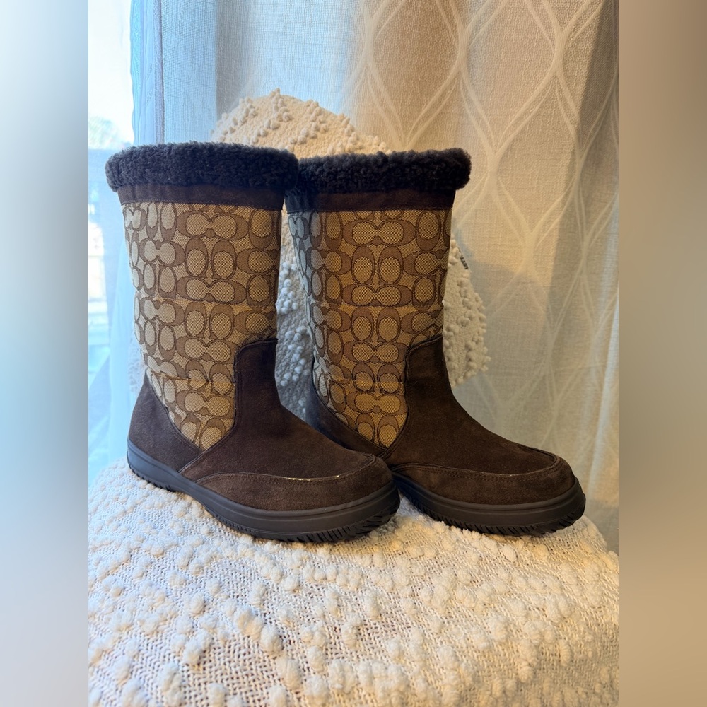 Coach Monogram Shearling Boots sz 11 - Picture 3 of 13